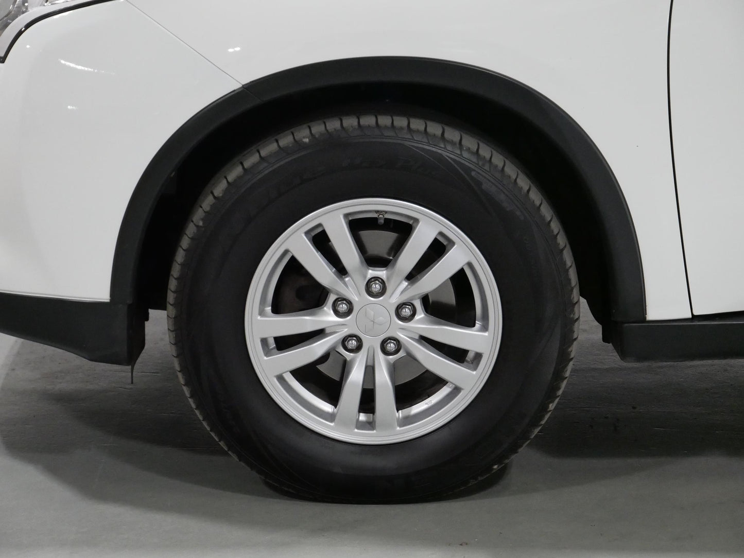 Mitsubishi Outlander 2.2 DI-D 110 kW Intense