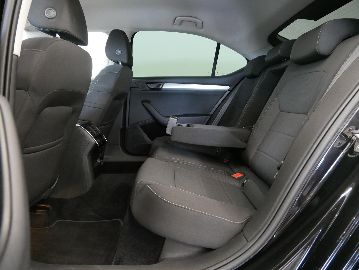 Škoda Superb 2.0 TDI 110kw Ambition Plus