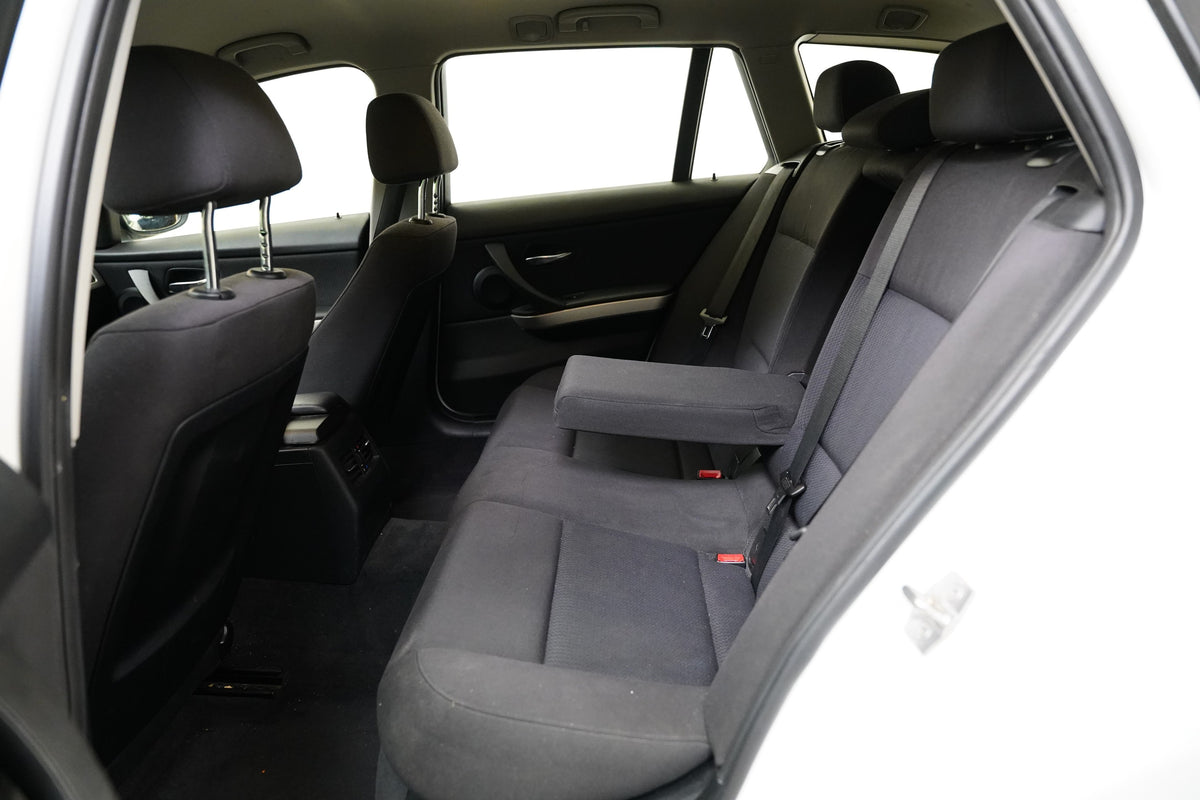 BMW Řada 3 318d 105 kW – foto 22