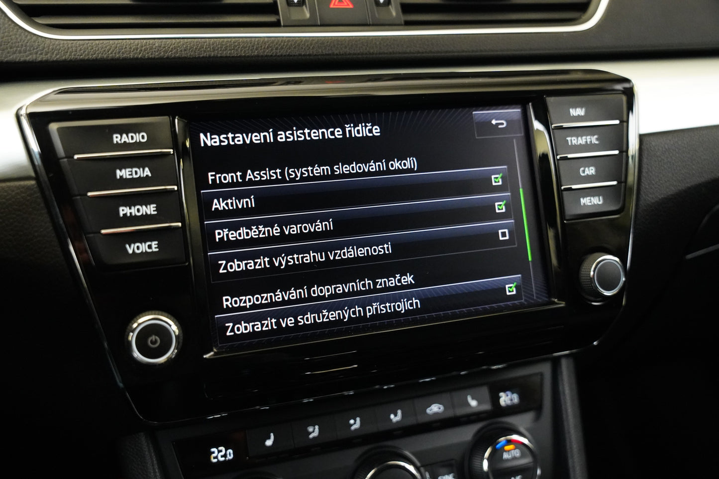 Škoda Superb 2.0 TDI 110 kW DSG Ambition