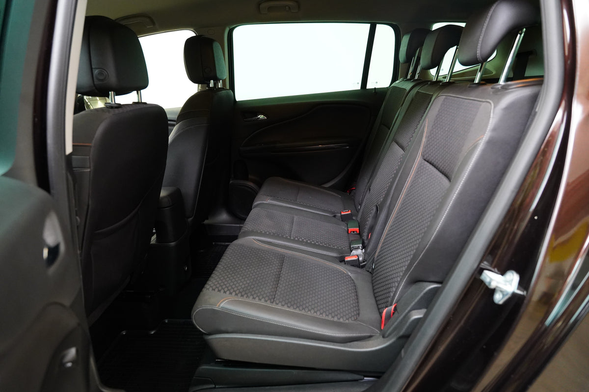 Opel Zafira 1.6T 147 kW – foto 22