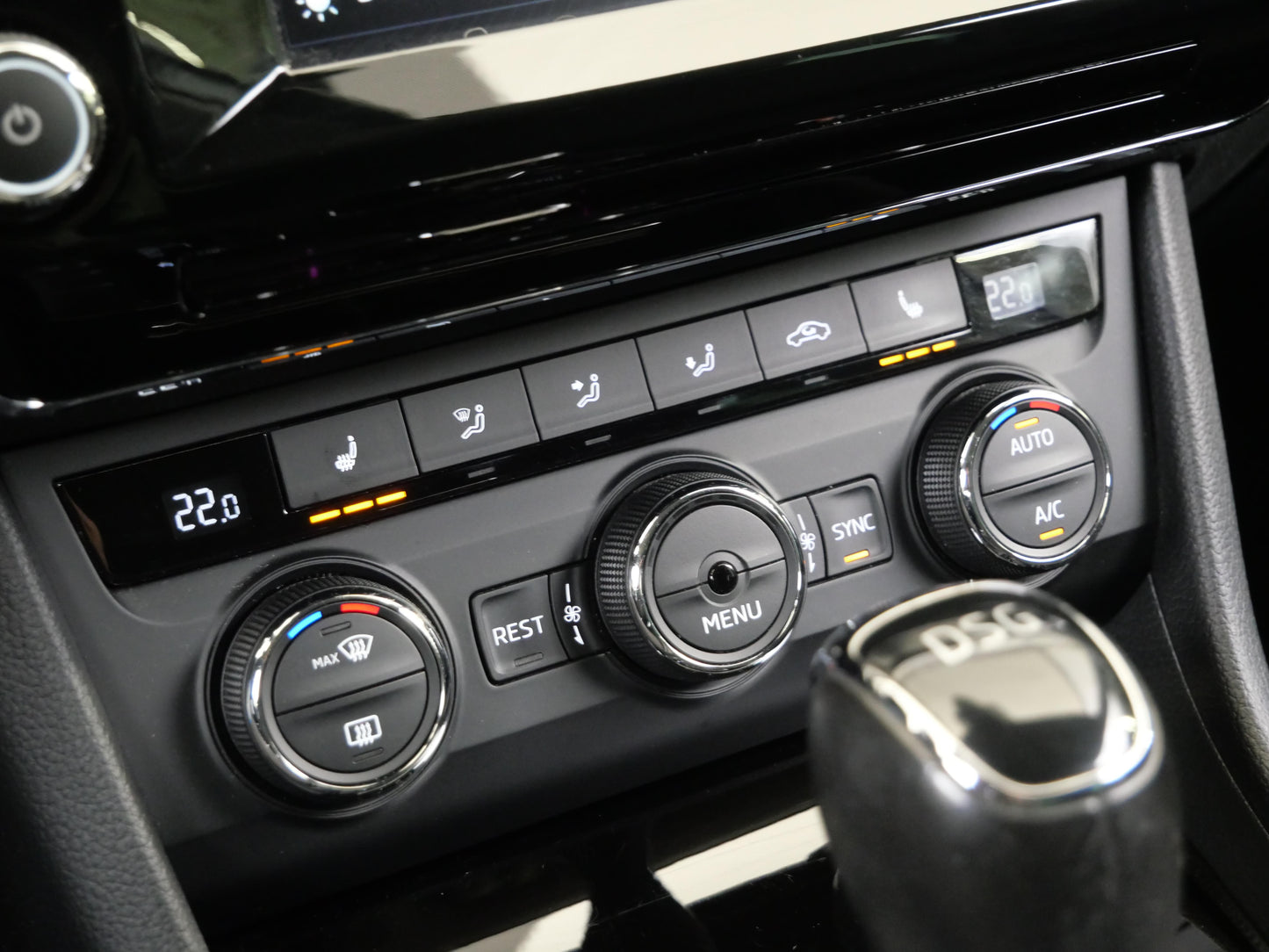 Škoda Superb 2.0 TDI 110 kW Style