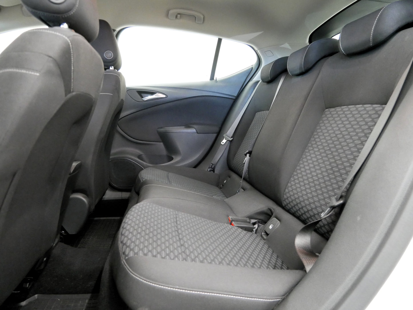 Opel Astra 1.4i 74kW Enjoy