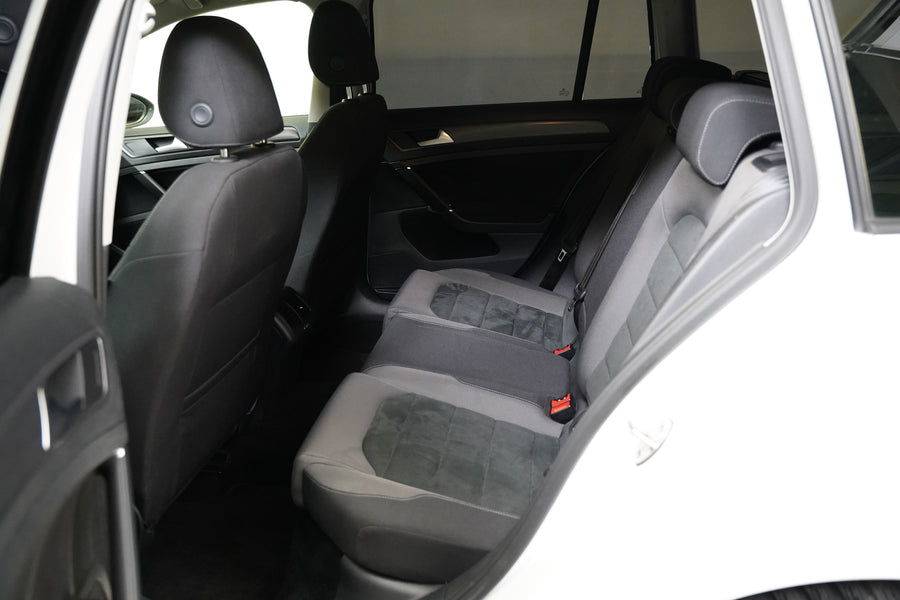 Volkswagen Golf 2.0 TDI 110 kW R-Line – foto 22