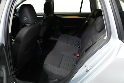 Škoda Octavia 1.6 TDI DSG Elegance – foto 22