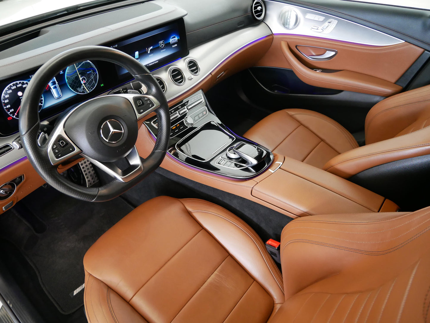 Mercedes-Benz E-Class E400 AMG LINIE 4MATIC 245KW