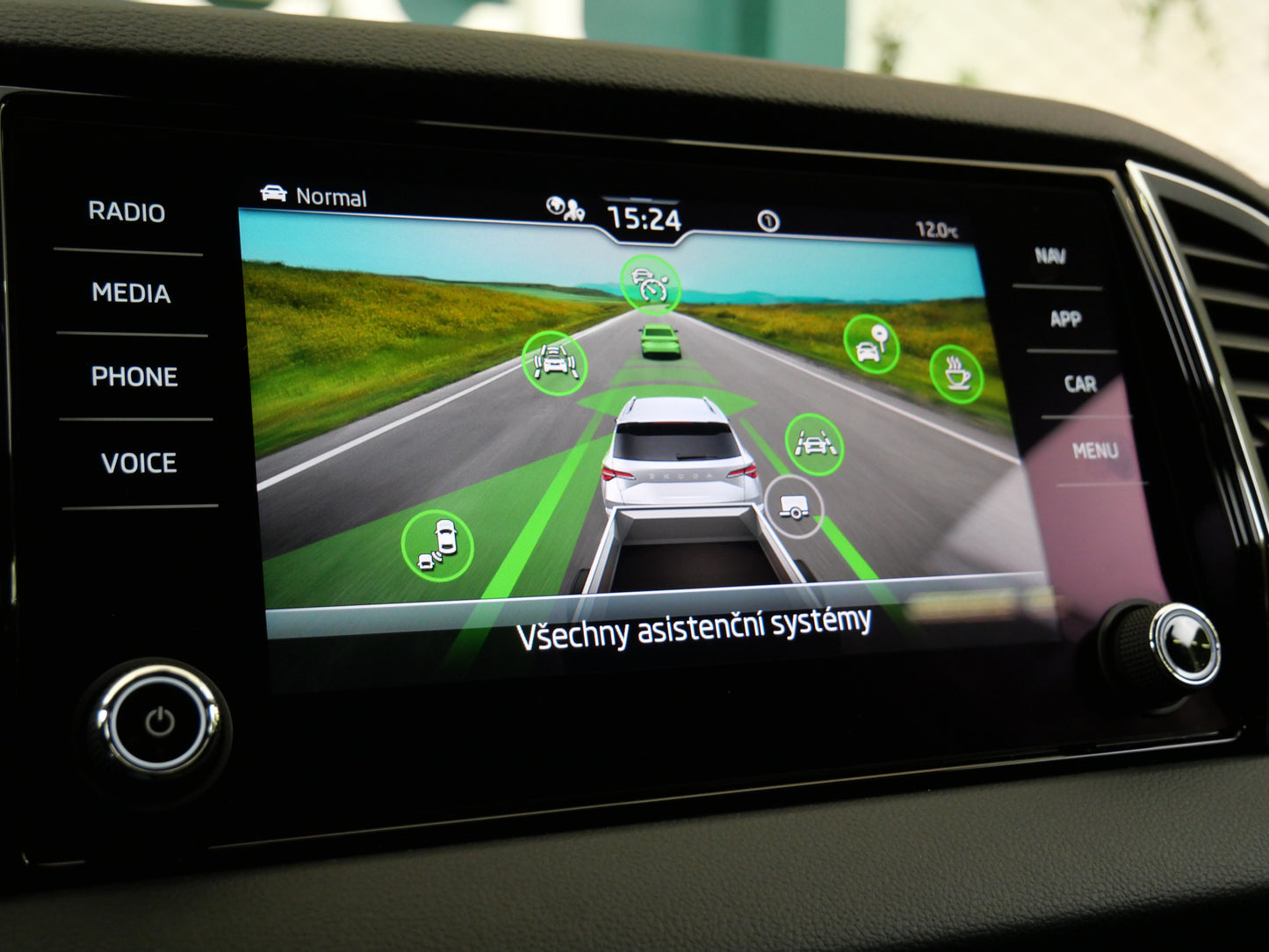 Škoda Karoq 1.5 TSI 110 kW Top Selection