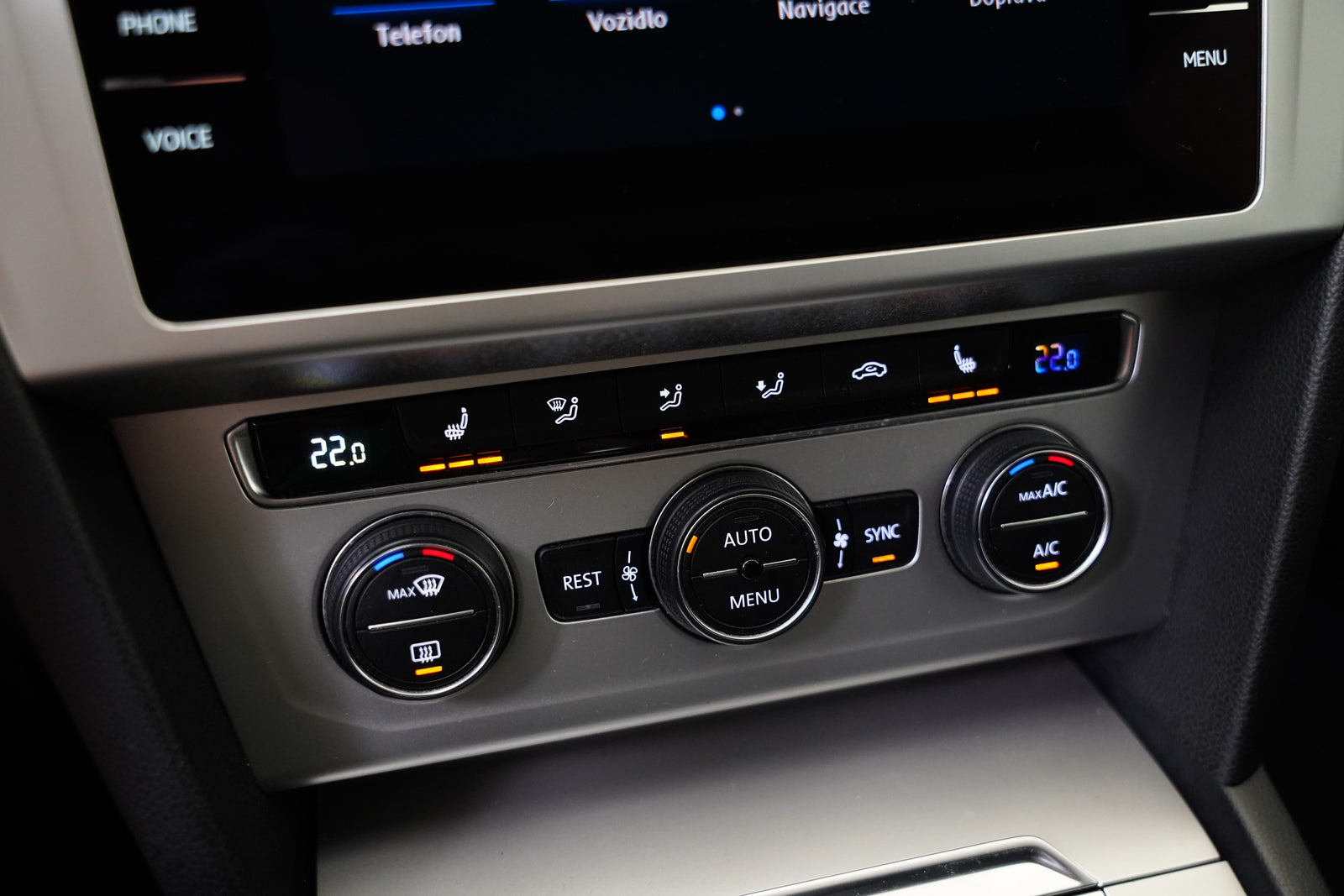 Volkswagen Passat 2.0 TDI 110kW DSG Comfortline – foto 22