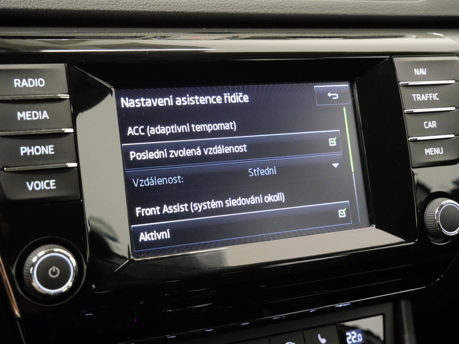 Škoda Superb 2.0 TDI 110 kW Style – foto 22