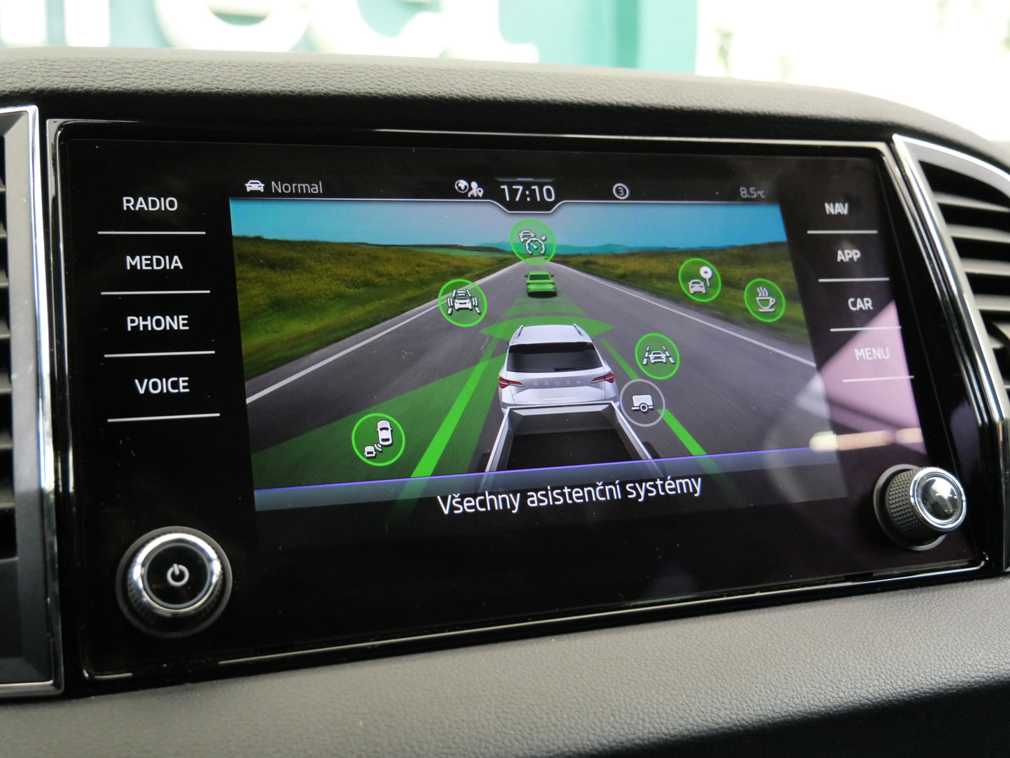 Škoda Karoq 1.5 TSI 110 kW Top Selection