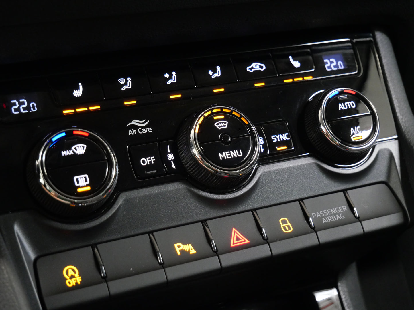 Škoda Karoq 1.5 TSI 110 kW Top Selection