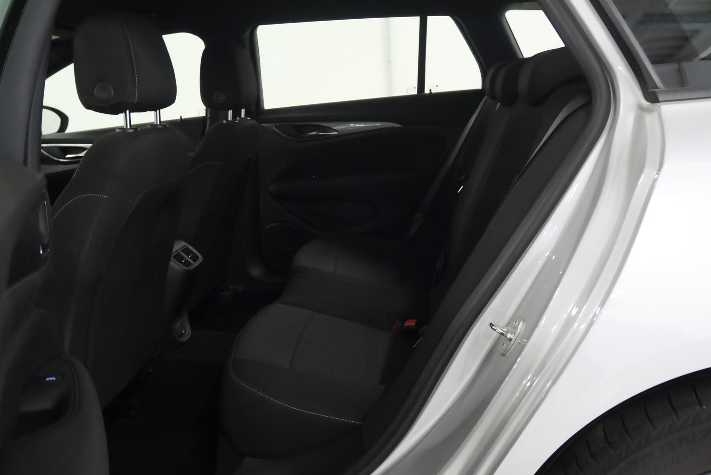 Opel Insignia 2.0 D 128 kW Business Edition