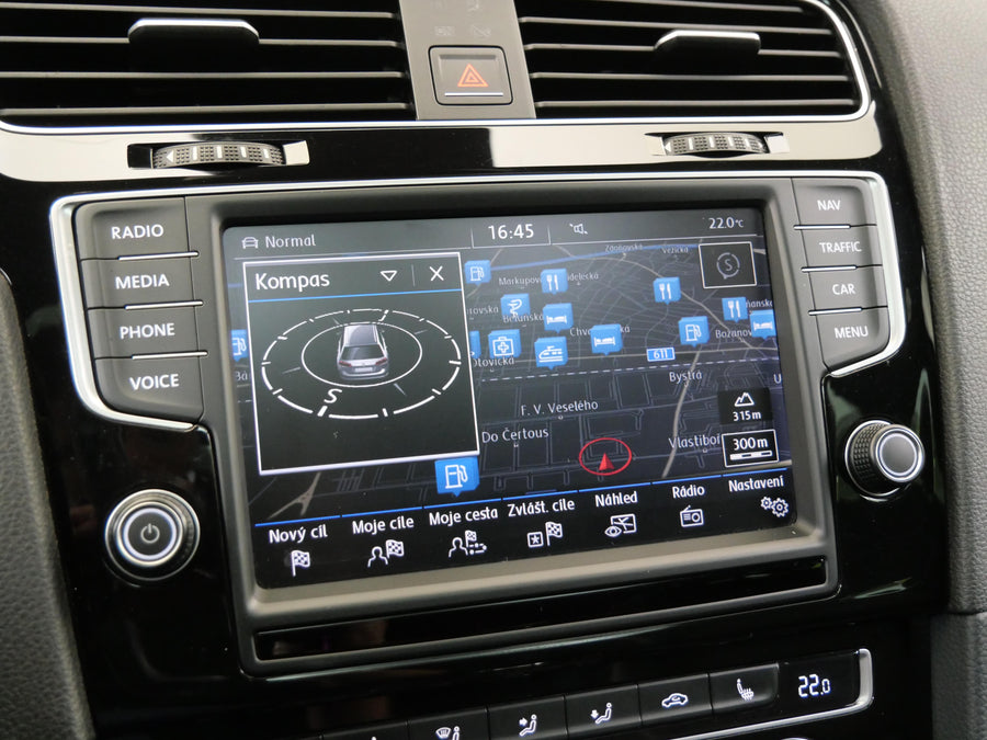 Volkswagen Golf 2.0 TSI 221 kW 4Motion "R" – foto 21
