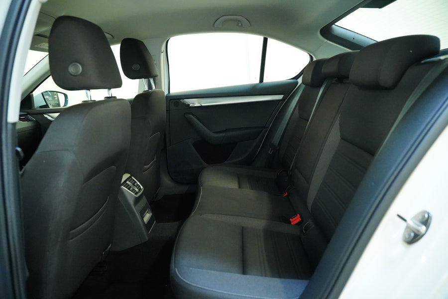 Škoda Octavia 1.6 TDi 85kW Ambition – foto 22