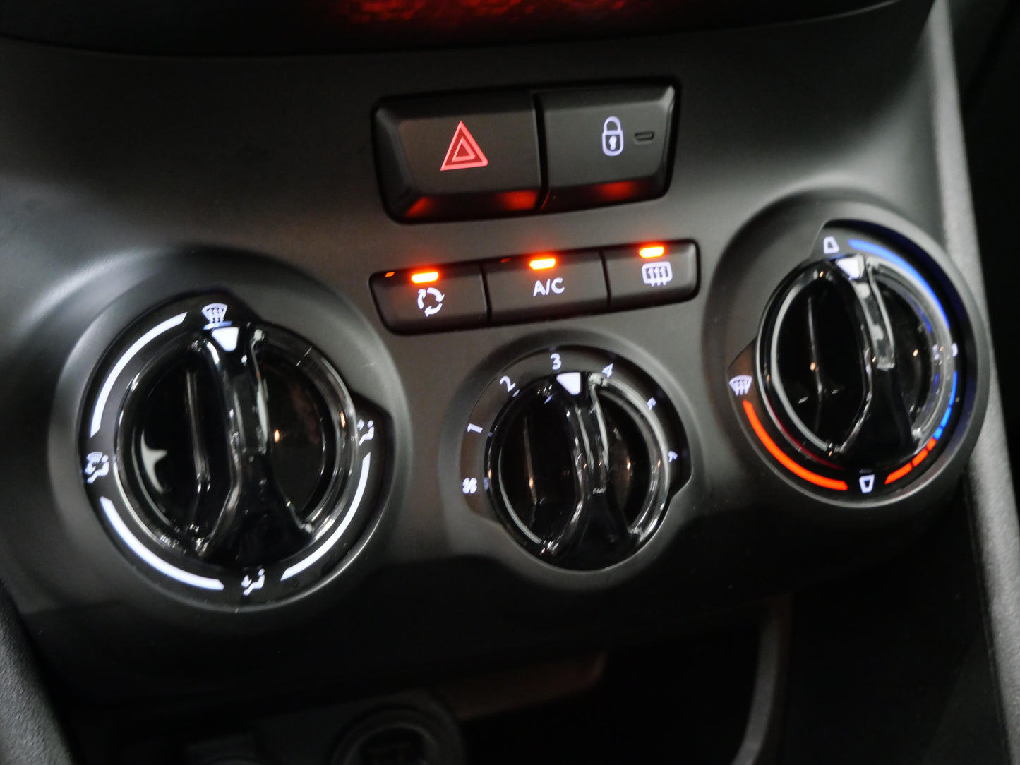 Peugeot 2008 1.2 PureTech 81 kW Active