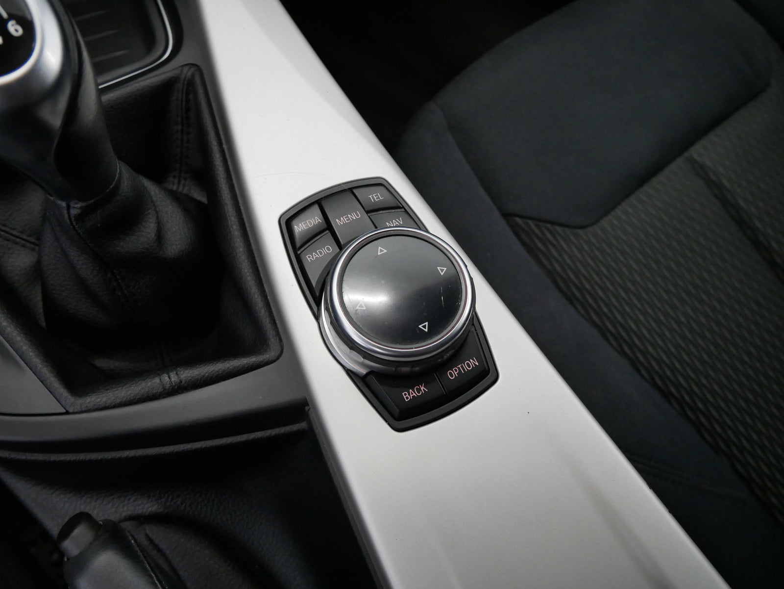 BMW Řada 3 318d 105 kW xDrive Touring – foto 22