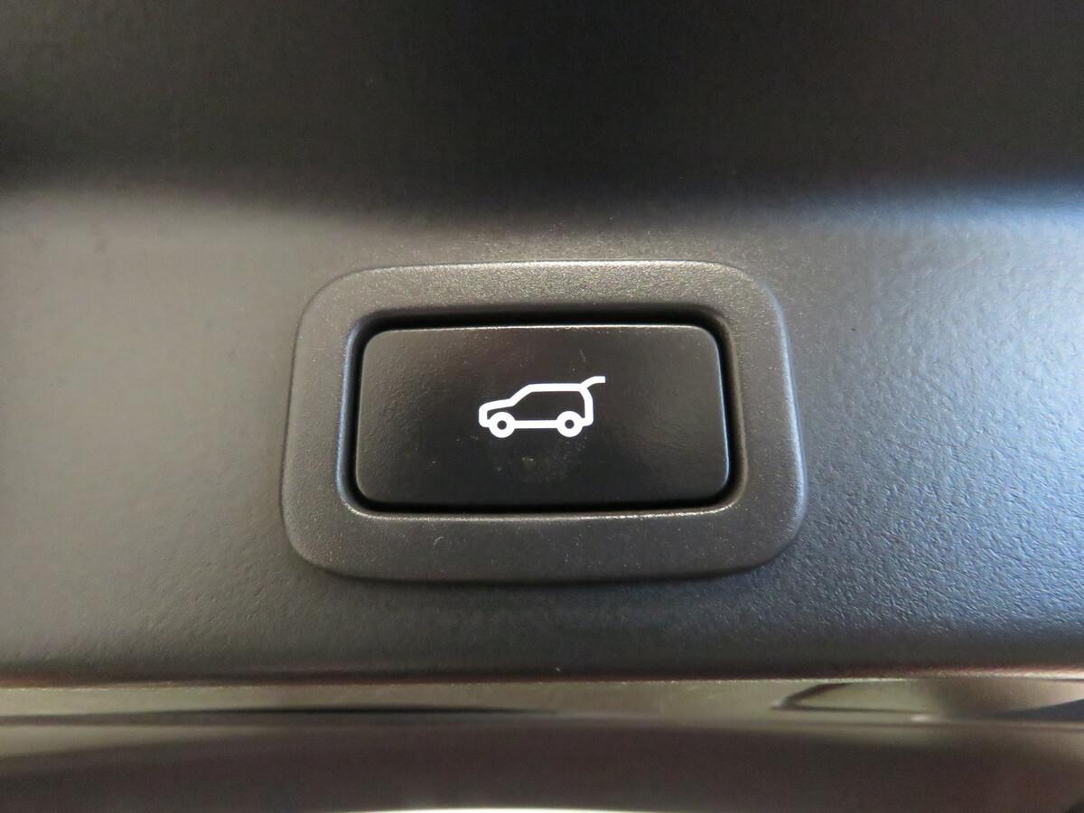 Jaguar F-Pace 20d 132 kW AWD Pure