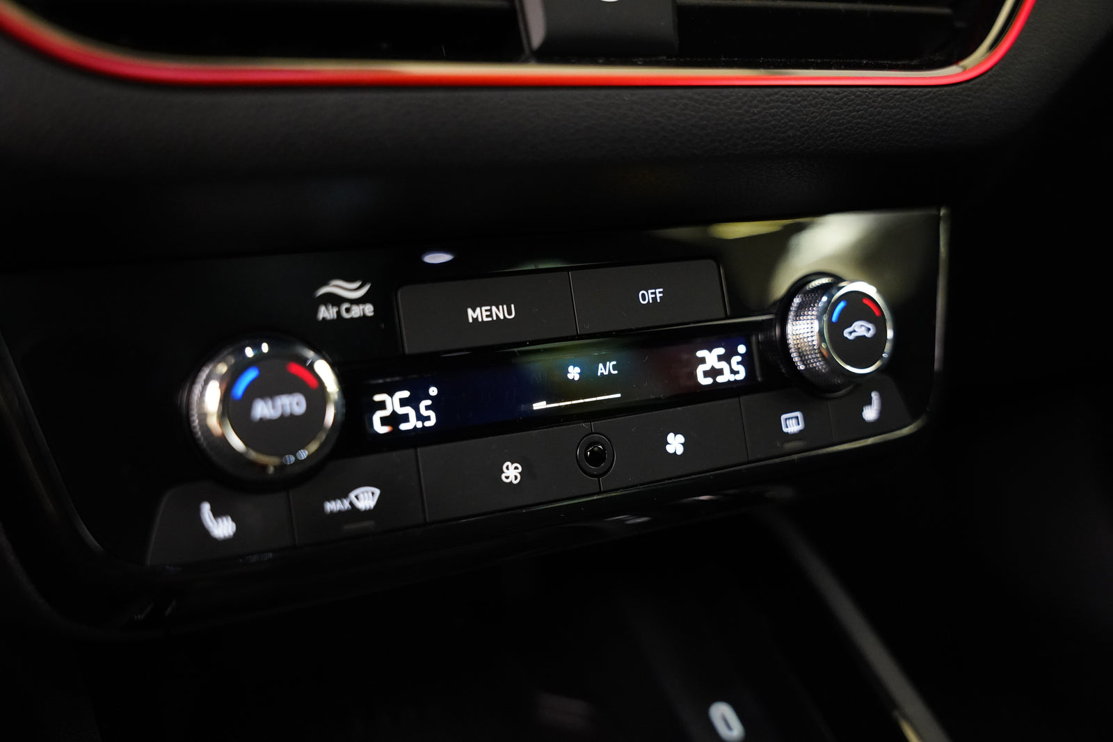Škoda Scala 1.0 TSI 85 kW DSG Monte Carlo – foto 22
