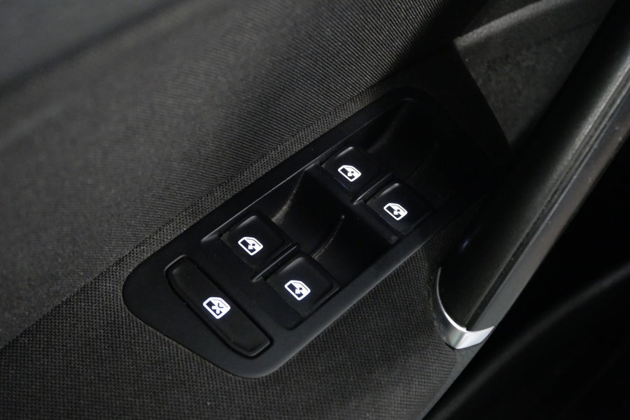 Volkswagen e-Golf 85 kW Comfortline – foto 12