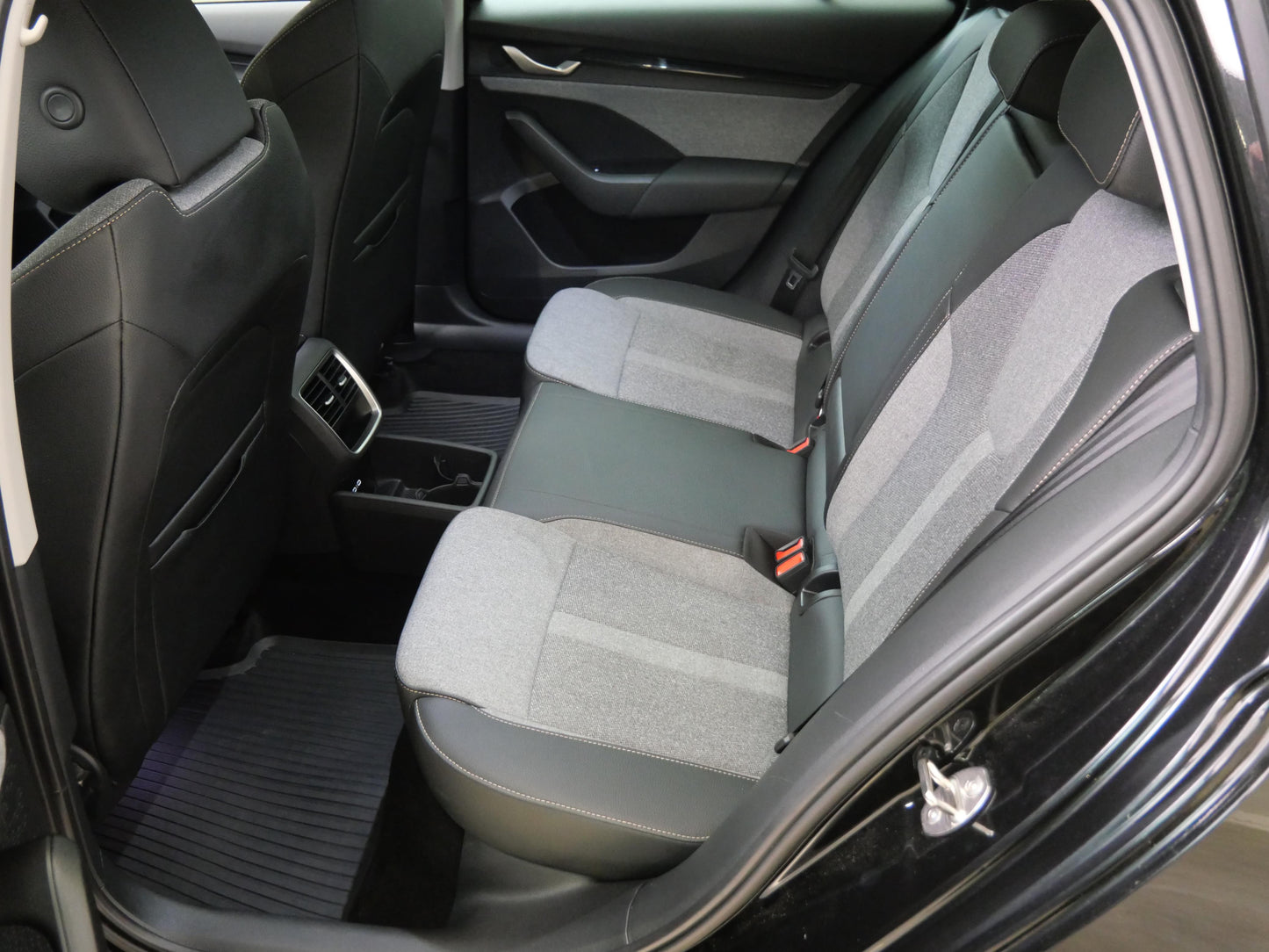 Škoda Octavia 1.5 eTSI 110 kW Top Selection