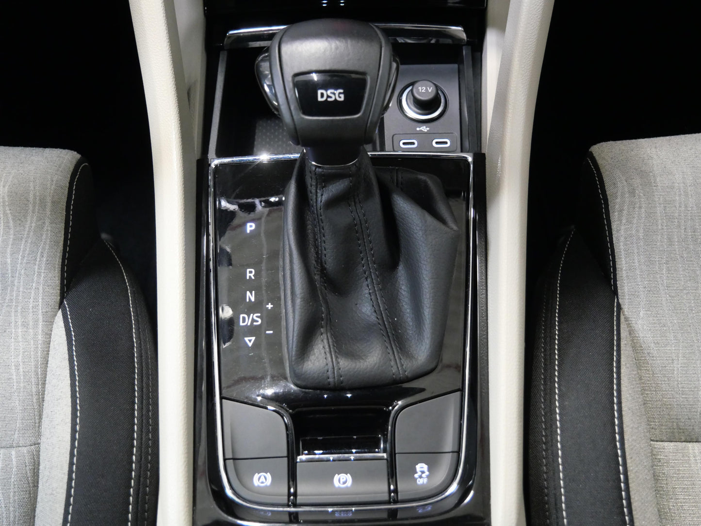 Škoda Karoq 1.5 TSI 110 kW DSG Style