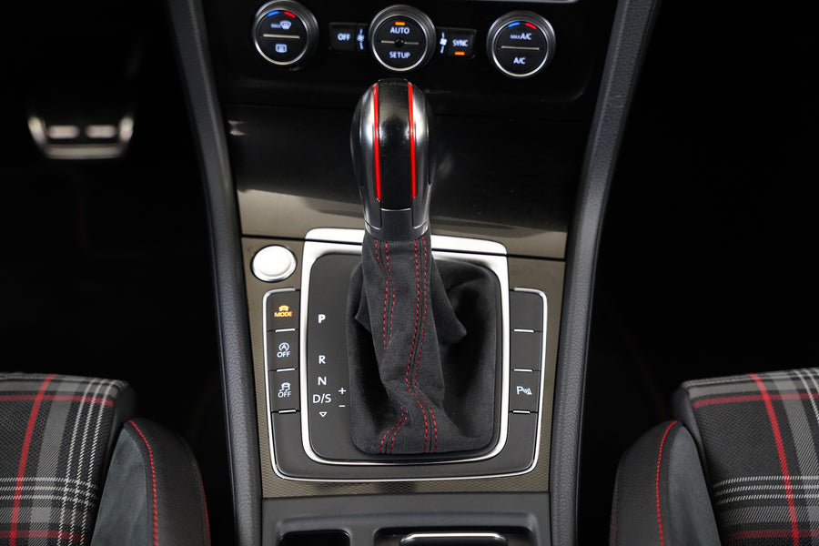 Volkswagen Golf 2.0 TSI 169 kW DSG GTI – foto 22