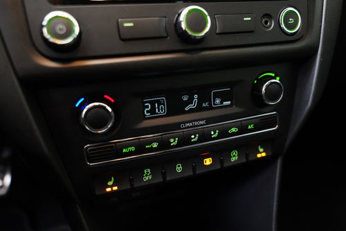 Škoda Rapid 1.6 TDI 77 kW Elegance – foto 22