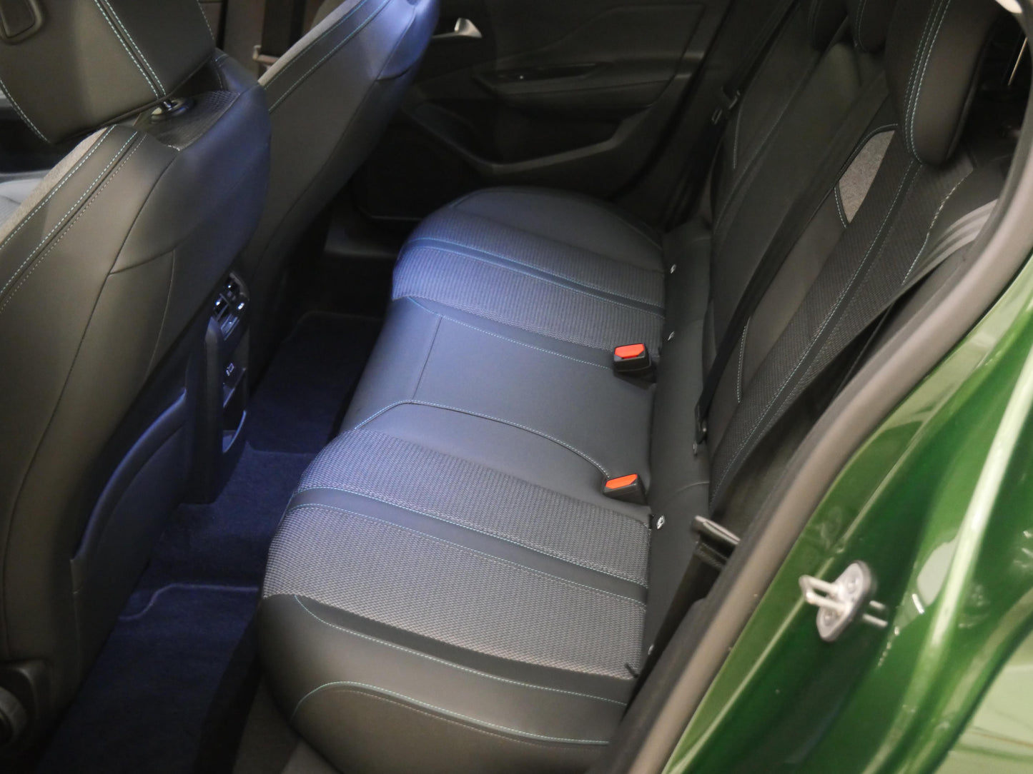 Peugeot 308 1.5 BHDi 96kW EAT8 Allure Pack