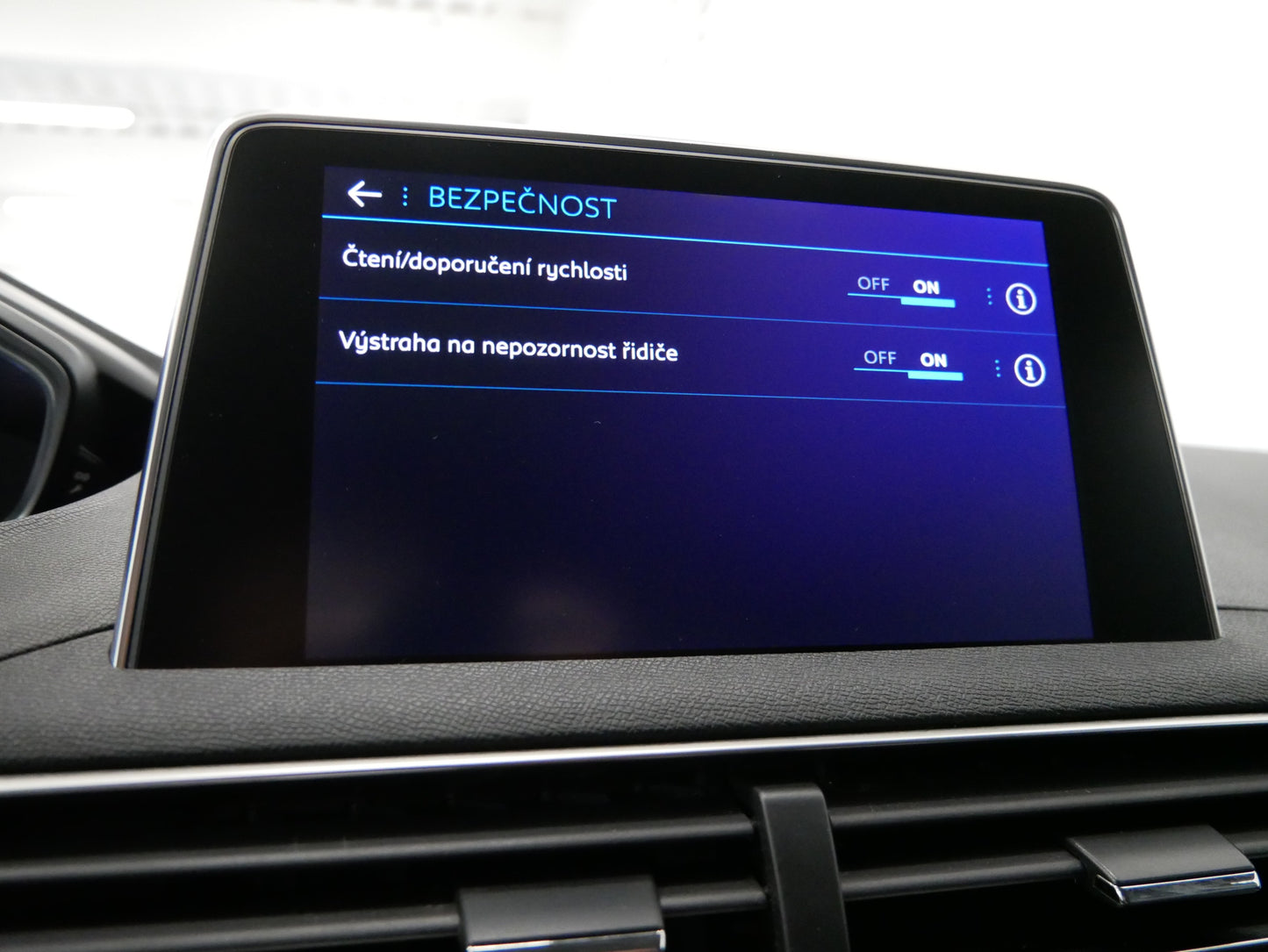 Peugeot 5008 1.2 PureTech 96 kW