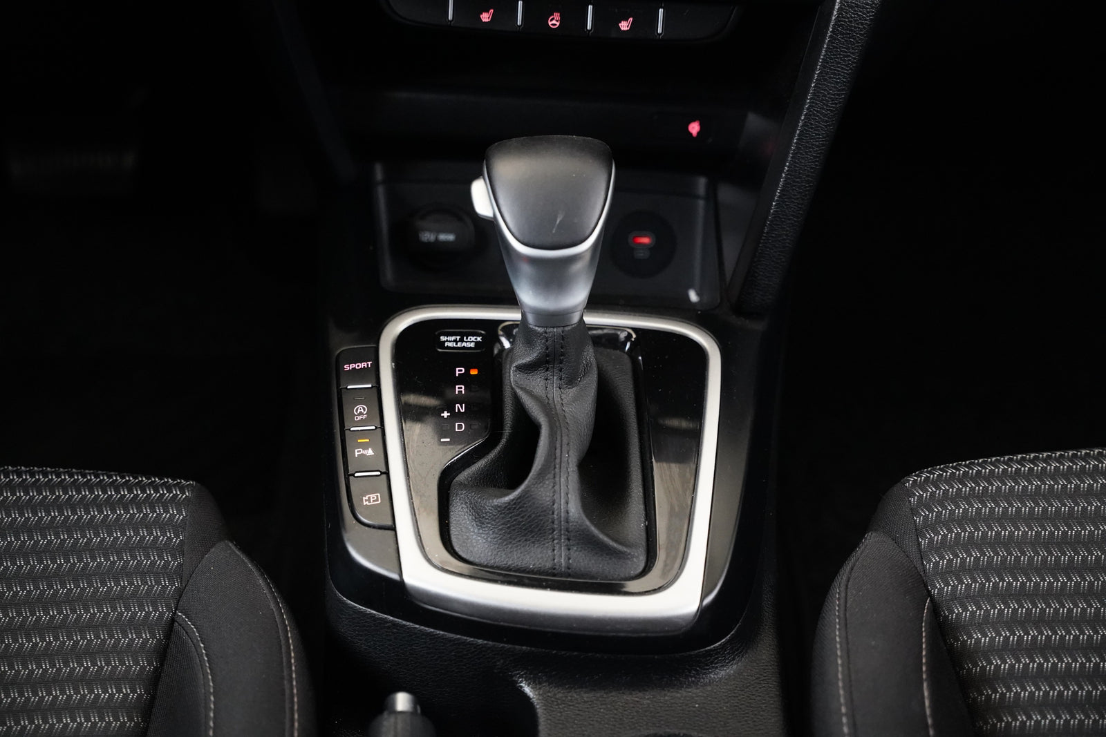 Kia Ceed 1.5 T-GDI 117 kW – foto 22