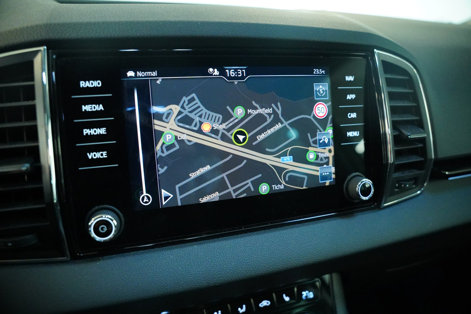 Škoda Karoq 1.5 TSI 110 kW Top Selection – foto 22
