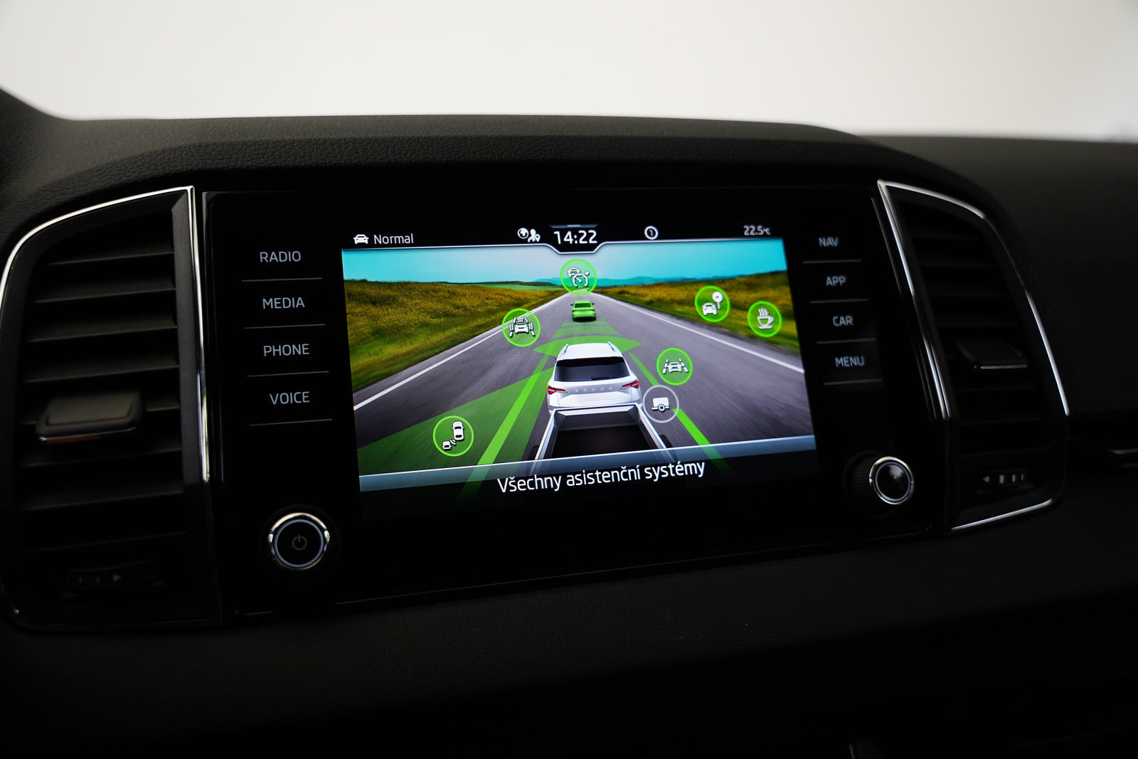 Škoda Karoq 1.5 TSI 110 kW Top Selection – foto 22