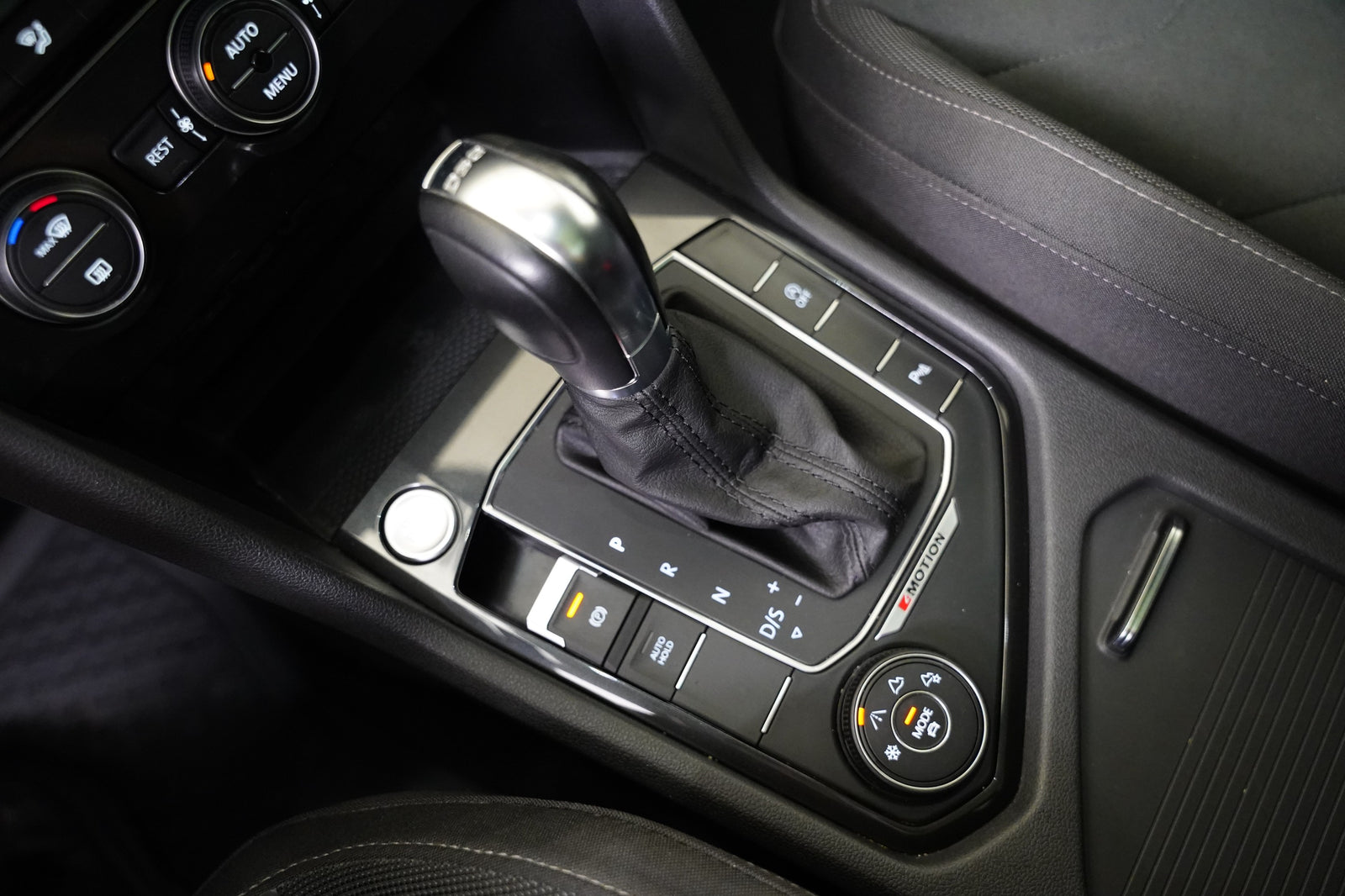 Volkswagen Tiguan 2.0 TSI 140kW 4Motion Highline – foto 22