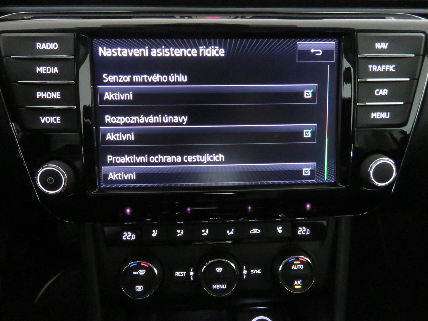 Škoda Superb 2.0 TDI 140 kW L&K Comfort