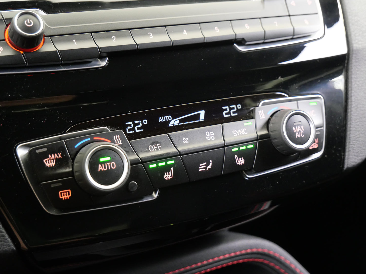 BMW X1 20i 140 kW xDrive Sportline