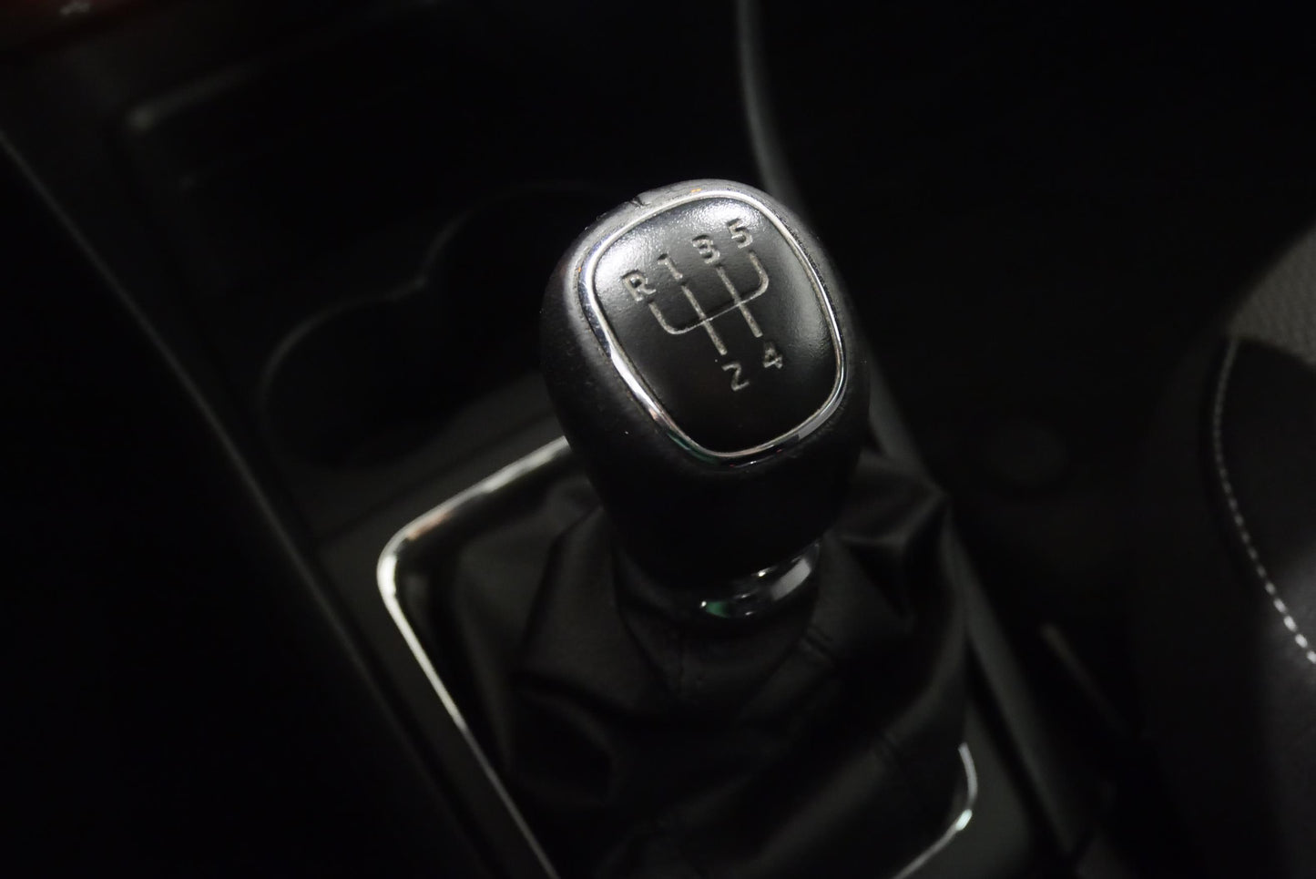 Škoda Rapid 1.6 TDI 77 kW Elegance Extra+