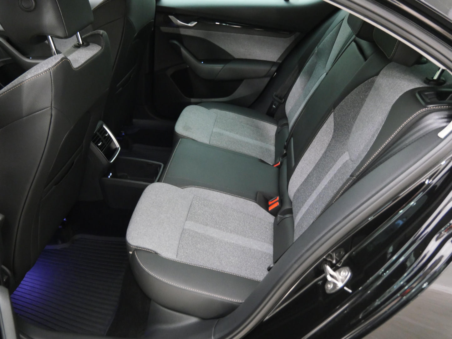Škoda Octavia 1.5 TSI M-HEV 110 kW Selection