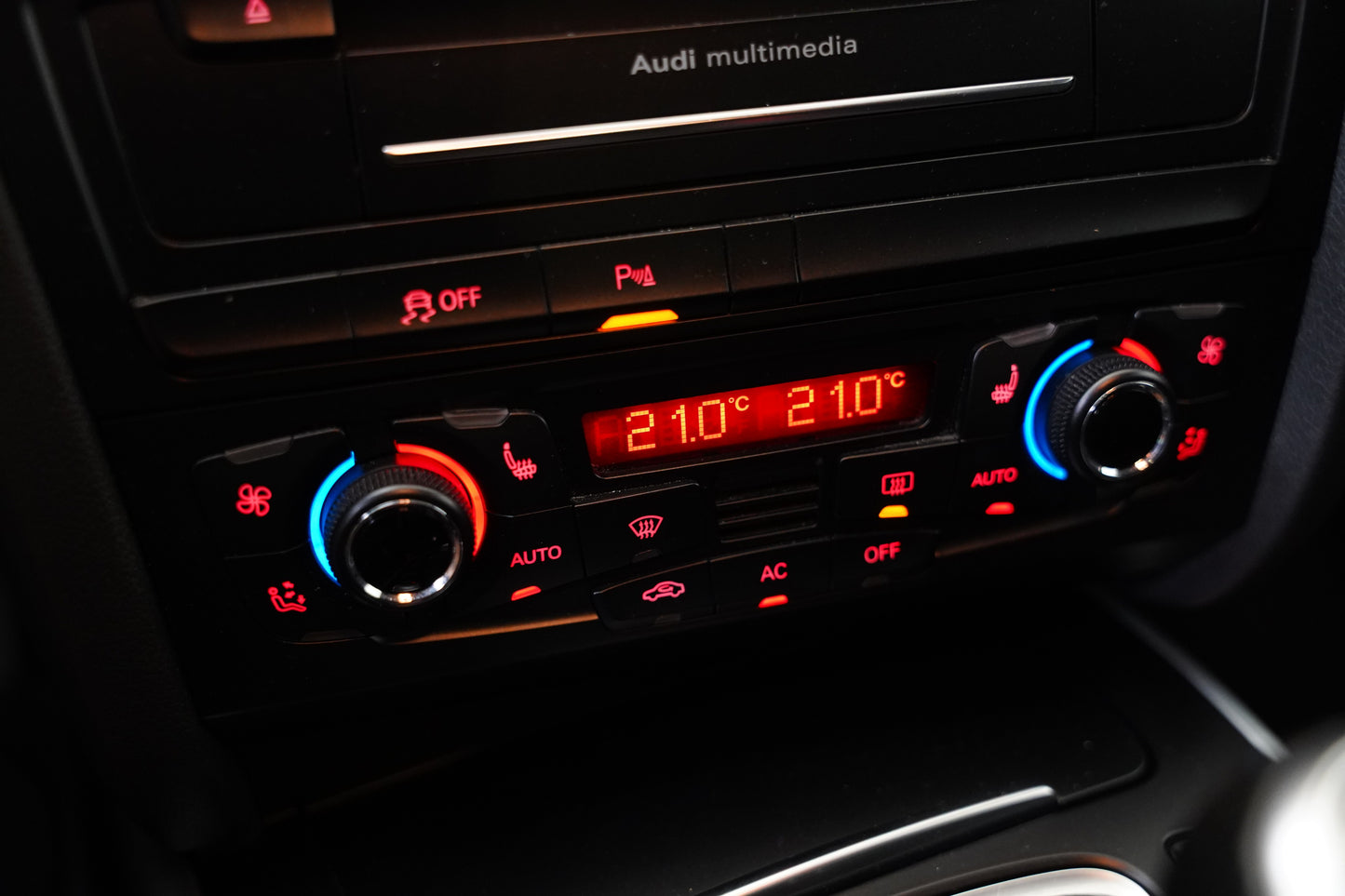 Audi A4 2.0 TDI 125 kW quattro S line