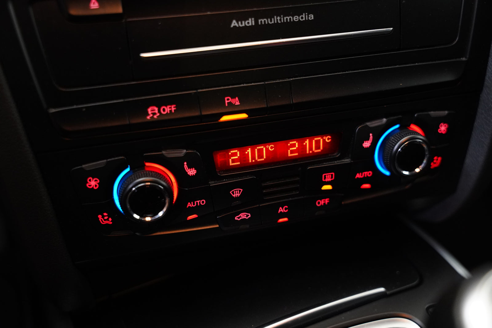Audi A4 2.0 TDI 125 kW quattro S line – foto 22