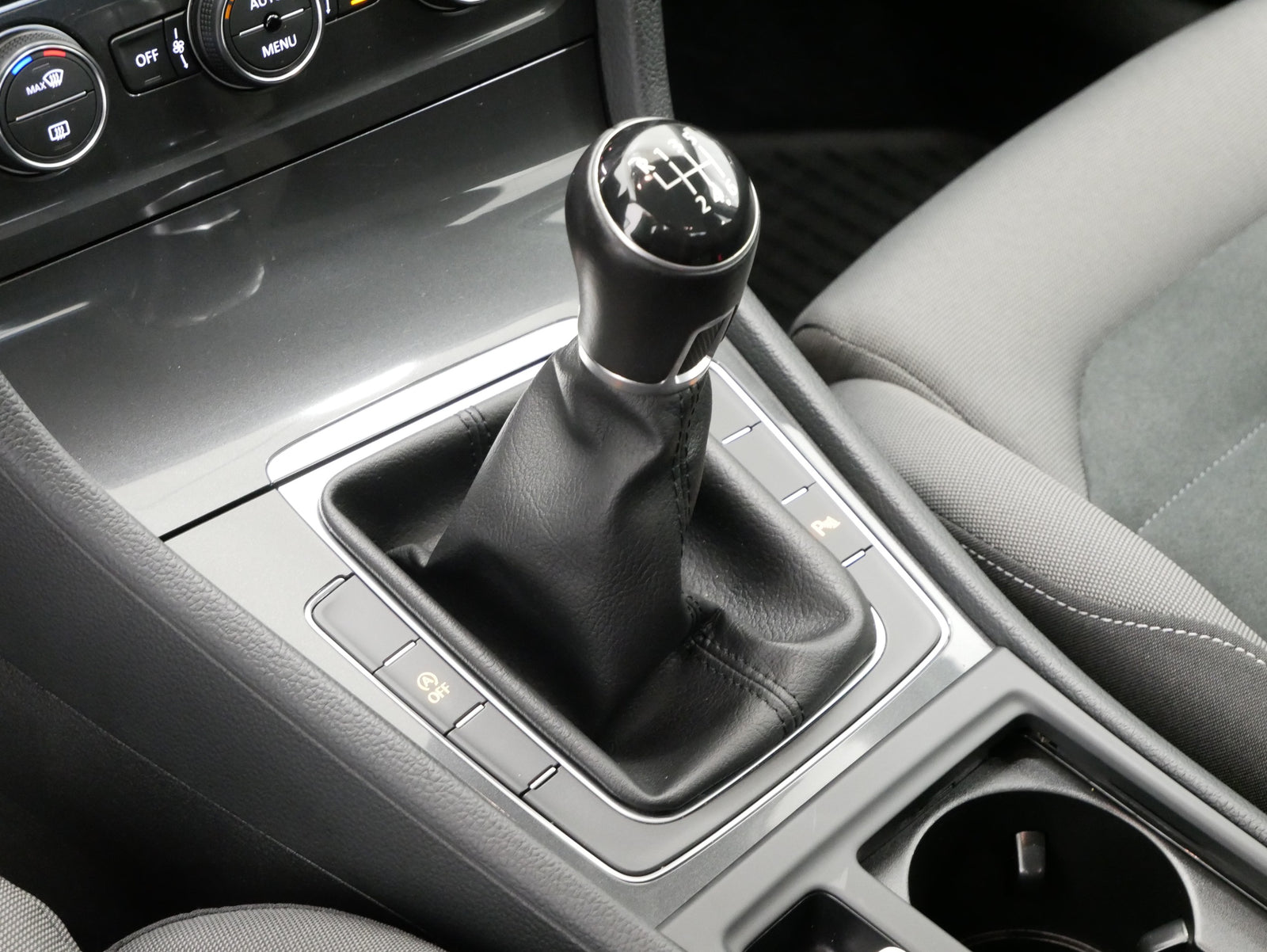 Volkswagen Golf 1.0 TSI 81 kW Comfortline – foto 23