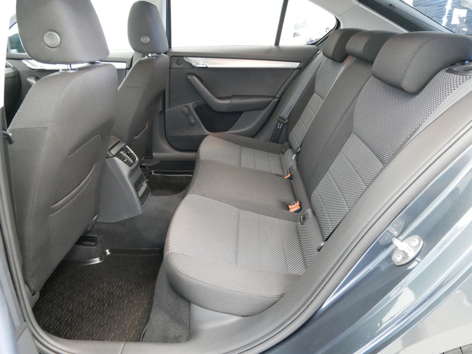 Škoda Octavia 1.2 TSI 81 kW Ambition – foto 23