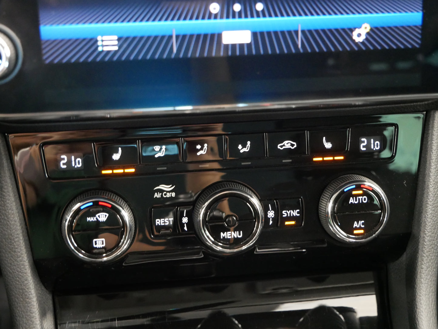 Škoda Superb 2.0 TDI 110 kW Style