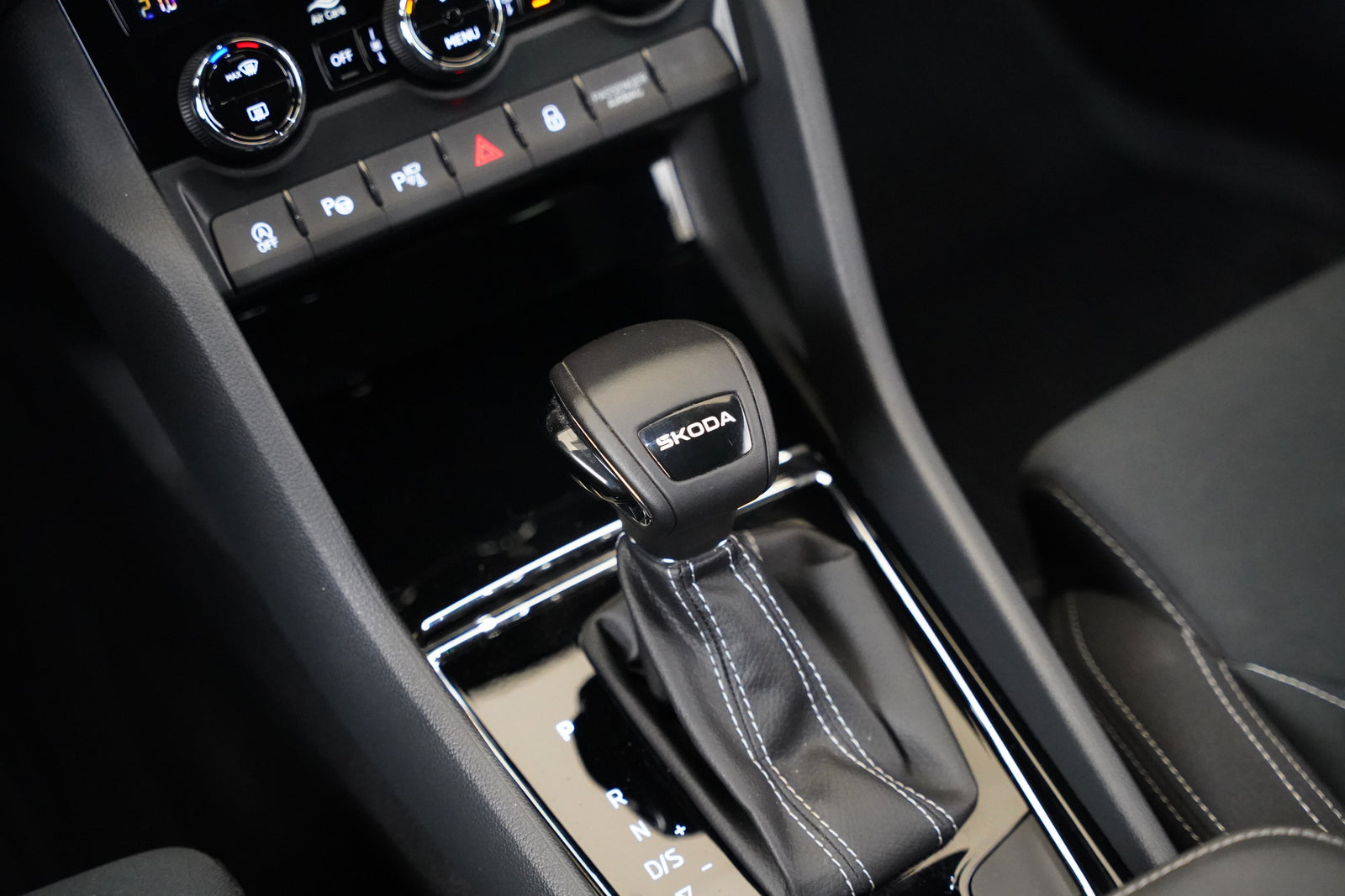 Škoda Karoq 1.5 TSI 110 kW DSG Sportline – foto 23