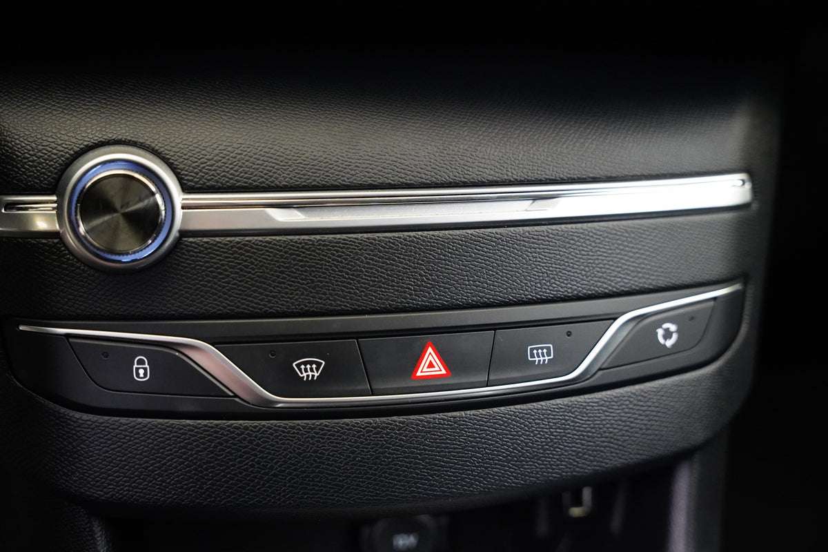 Peugeot 308 1.2 PT 96 kW – foto 23