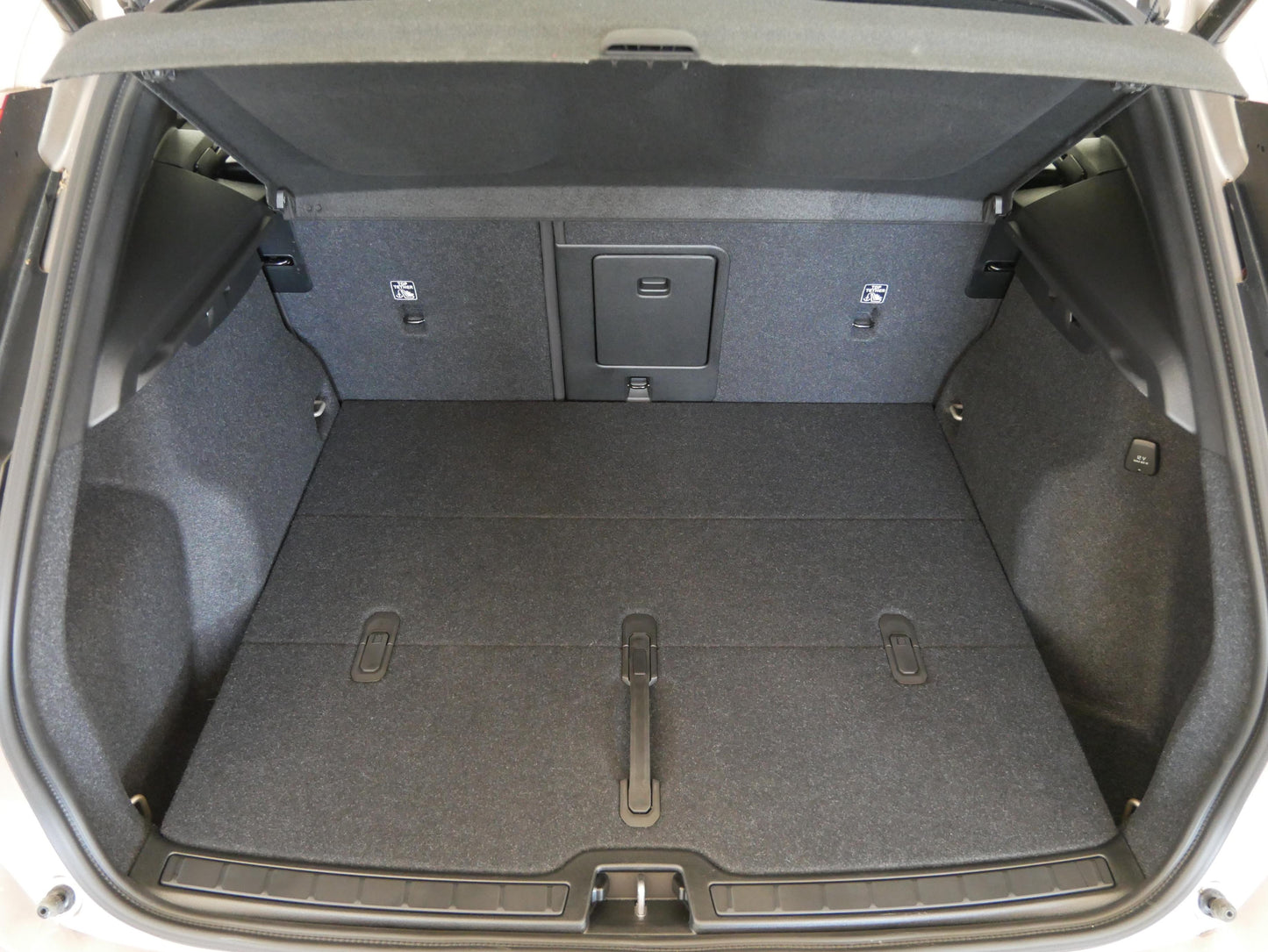 Volvo XC40 Core 2.0i B3