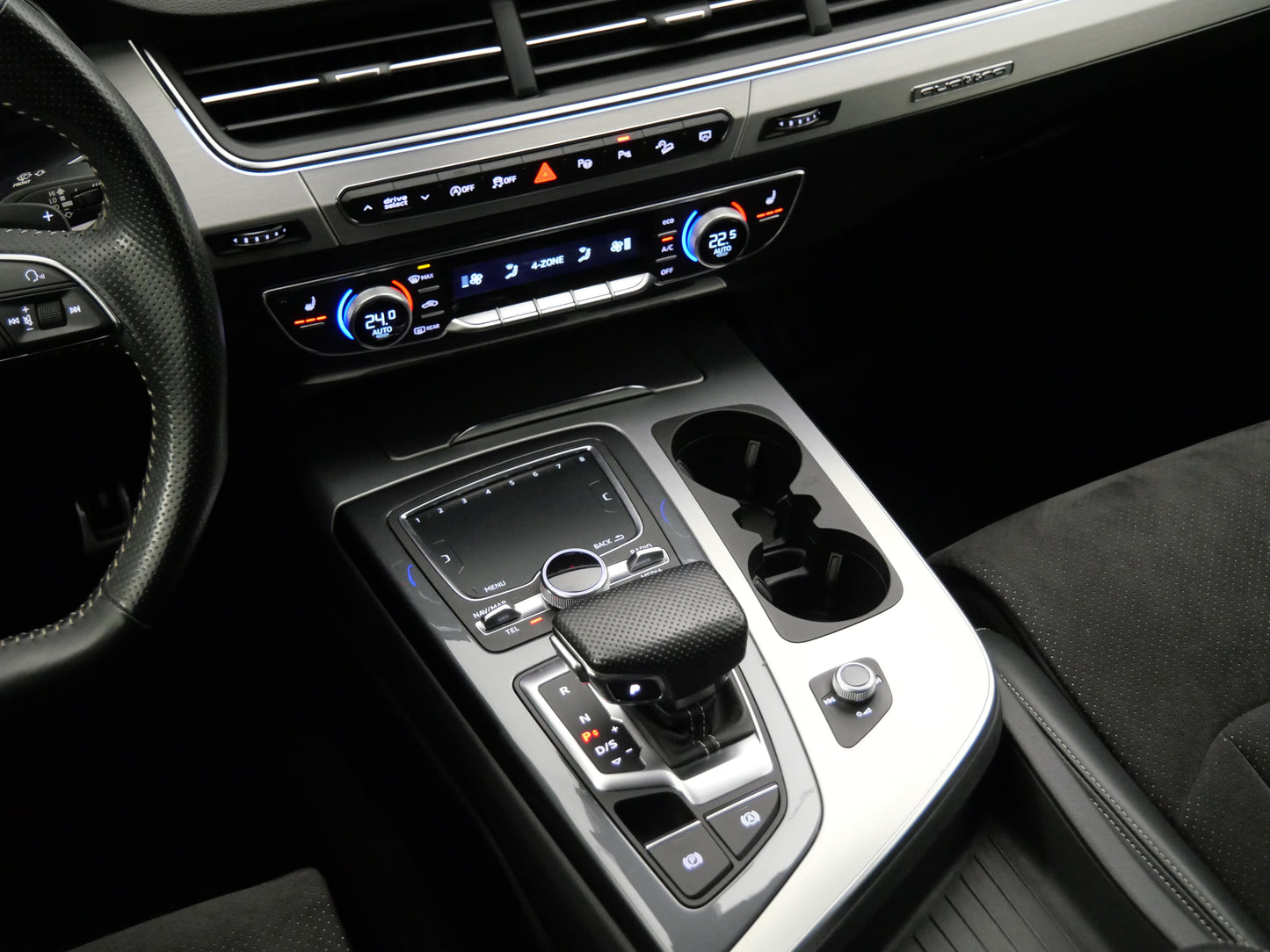 Audi Q7 3.0 TDI V6 200 kW S line