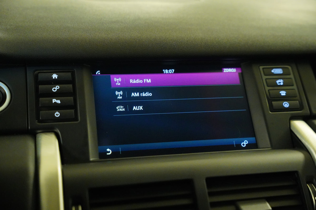 Land Rover Discovery Sport 2,0 TD4 110kW 4x4 – foto 24