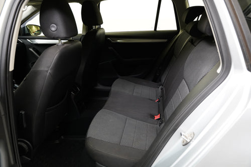 Škoda Octavia 1.6 TDI 81kW DSG Ambition Plus – foto 23