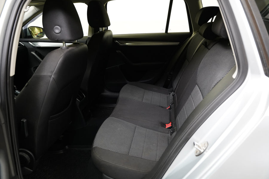 Škoda Octavia 1.6 TDI 81kW DSG Ambition Plus – foto 23
