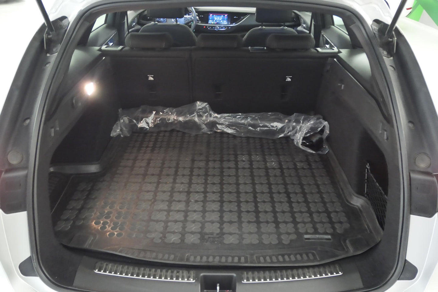 Opel Insignia 2.0 D 128 kW Business Edition